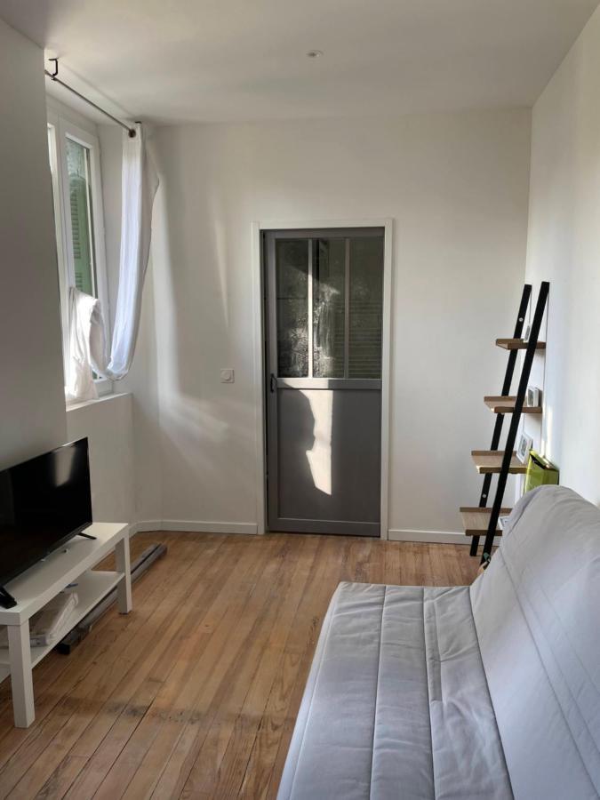 Charmant Studio Proche Centre Ville Et Gare Lourdes Eksteriør billede