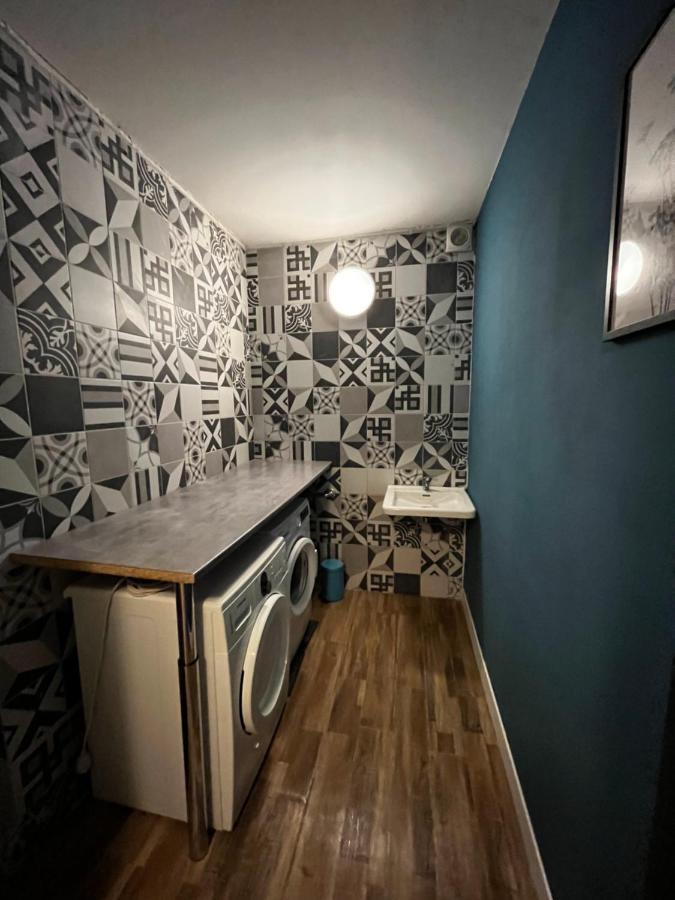 Charmant Studio Proche Centre Ville Et Gare Lourdes Eksteriør billede